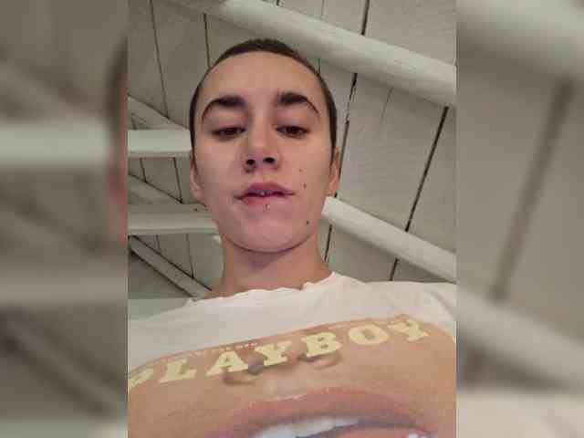 AntoniaDilune webcam