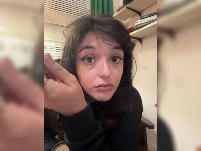 Tastycakes999 webcam
