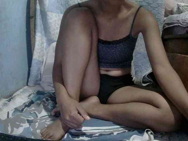 LoveSexx23 webcam