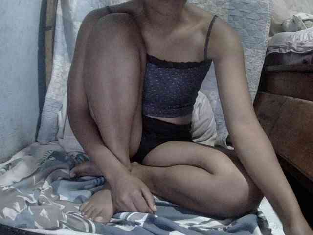 LoveSexx23 webcam