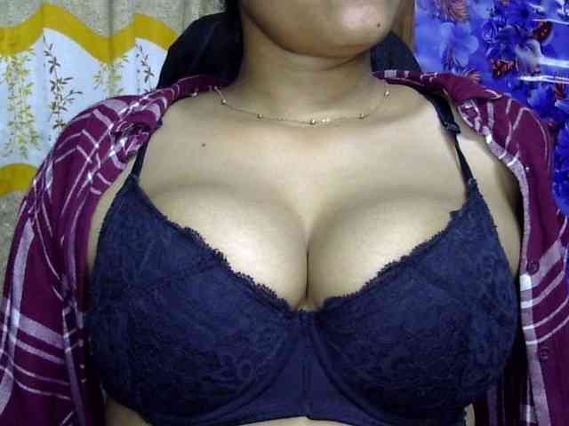 Nusrat-Mimi webcam