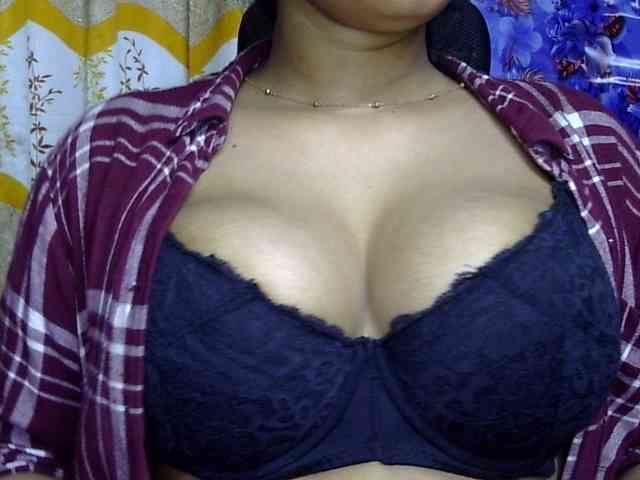 Nusrat-Mimi webcam