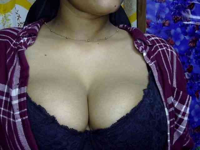 Nusrat-Mimi webcam