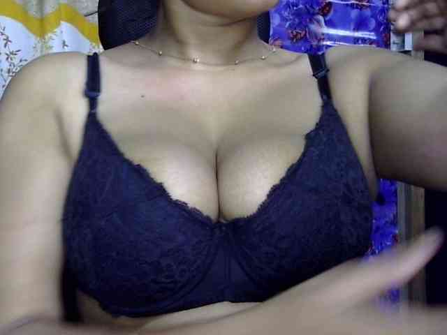 Nusrat-Mimi webcam