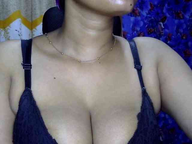 Nusrat-Mimi webcam