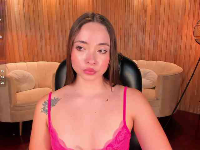 AlinaKravitz webcam