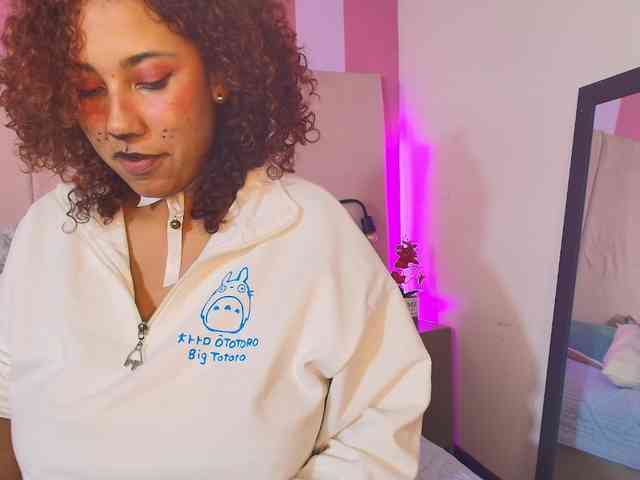 lauraltt webcam