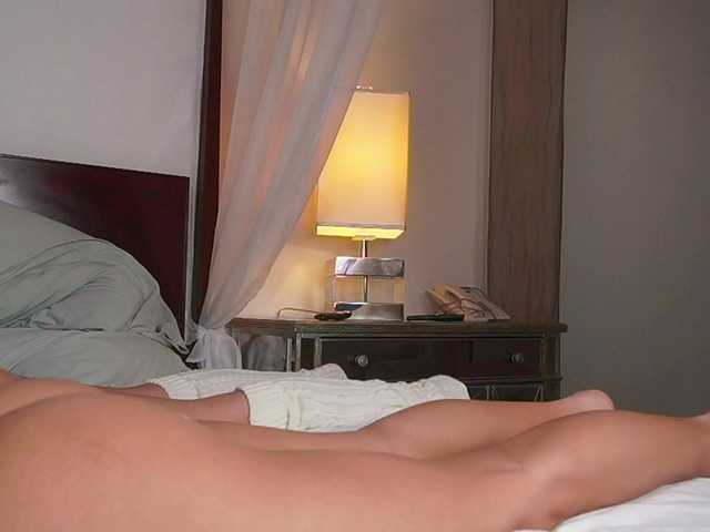 Entra en el chat con el modelo LunaMystyque LunaMystyque