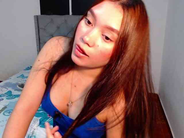 MaddisonAders webcam