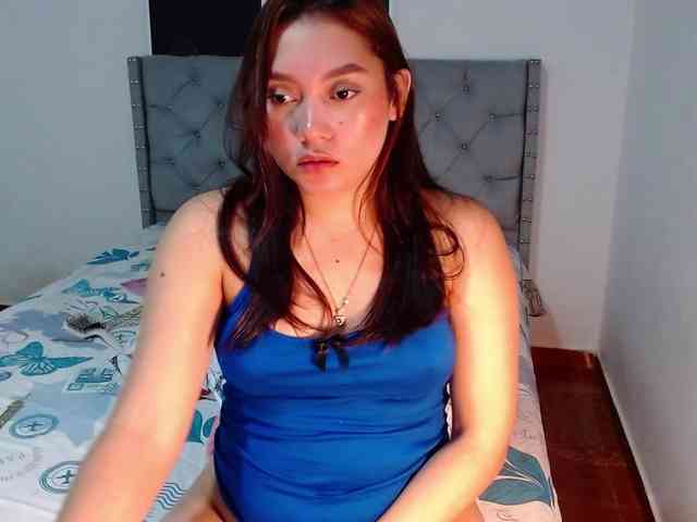 MaddisonAders webcam