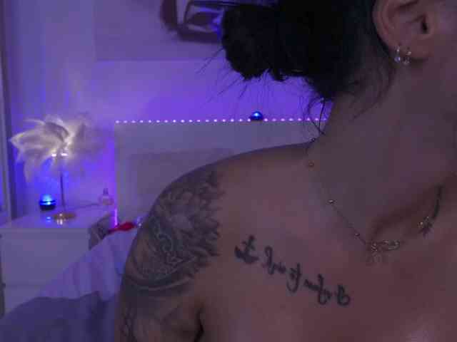 Oddetteblackk1 webcam