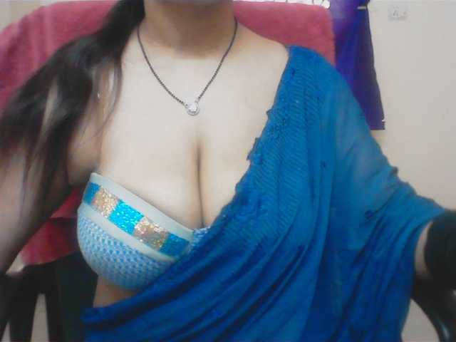 Hotdevika webcam