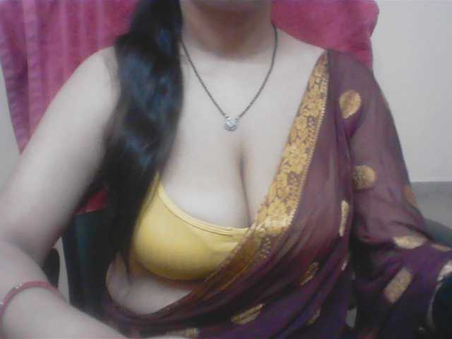 Hotdevika webcam