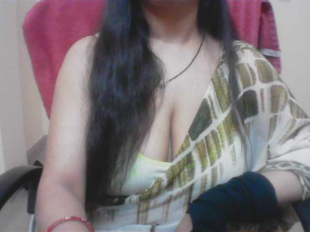 Hotdevika webcam