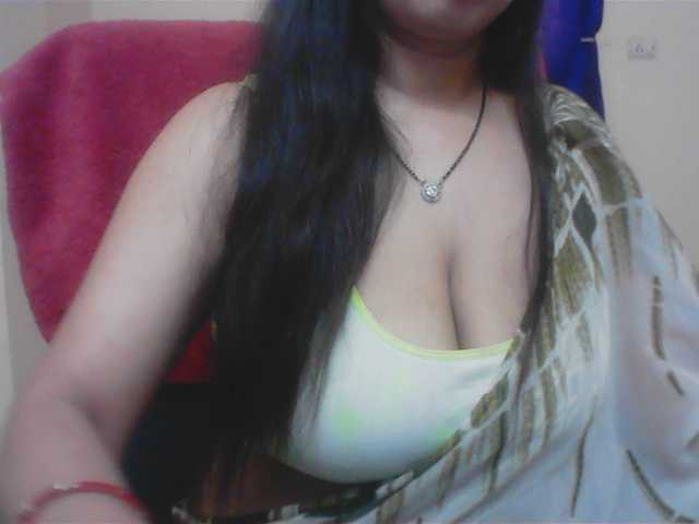 Hotdevika webcam