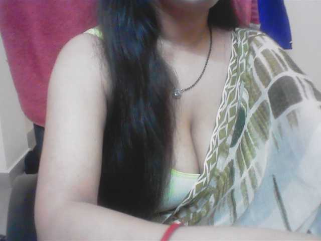 Hotdevika webcam