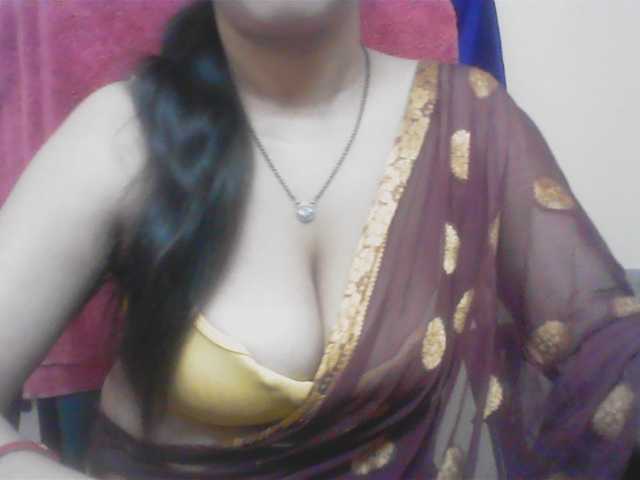 Hotdevika webcam