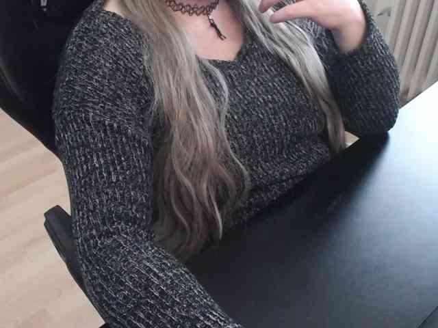 Celina-Rose webcam
