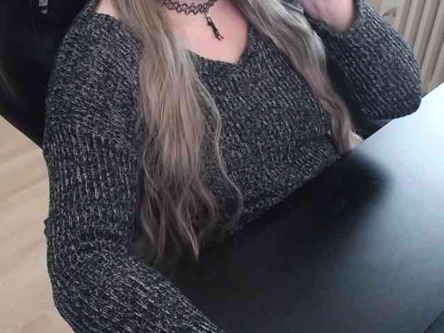 Celina-Rose webcam