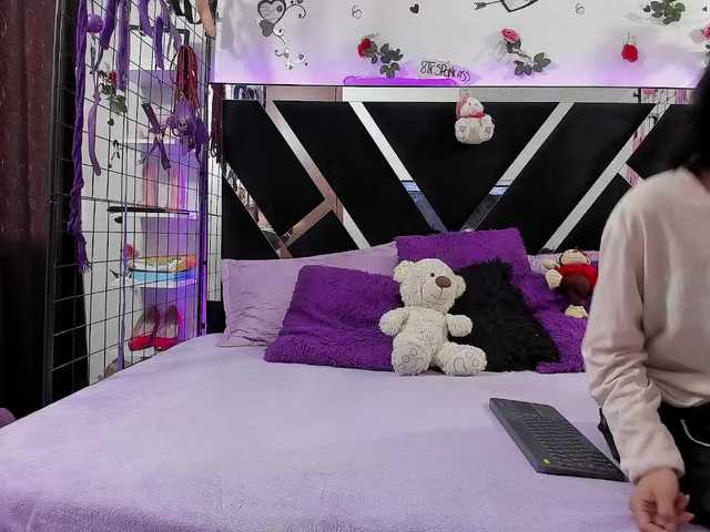 Dreamgirlss webcam