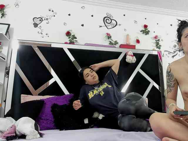 Dreamgirlss webcam