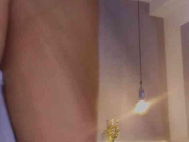 AidaMoreno webcam