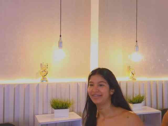 AidaMoreno webcam