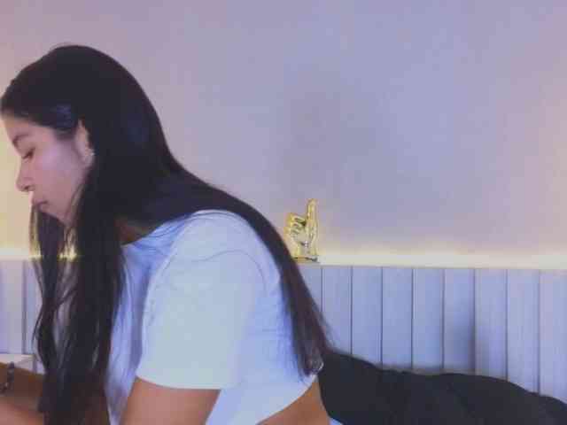 AidaMoreno webcam