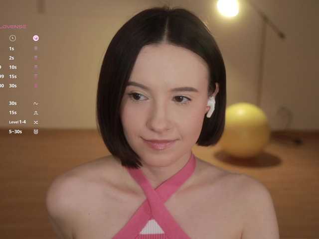 -FemaleEssence- Live Cam Chat on BongaCams