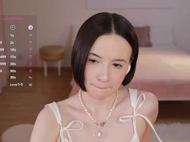 -FemaleEssence-