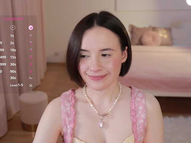 -FemaleEssence-