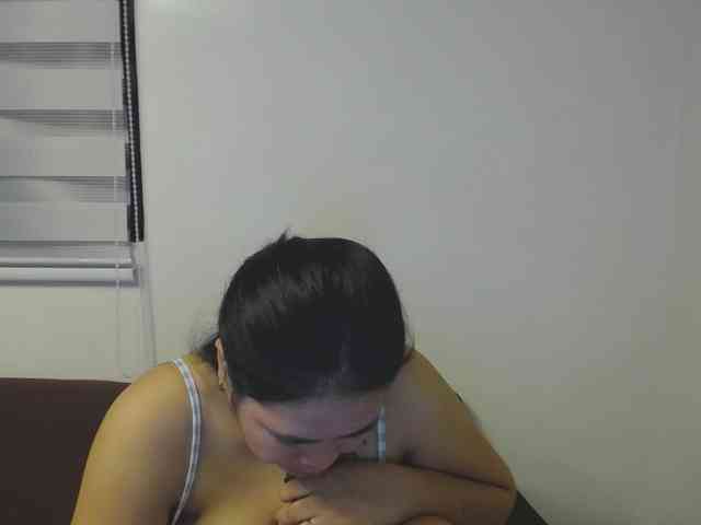 Asianbigbuttyboobs webcam