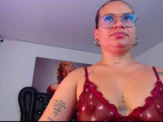 arianagonzale webcam