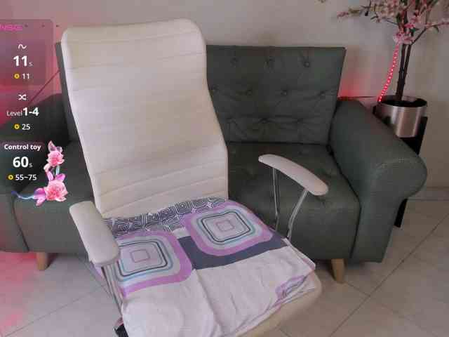 Jazmin-Kitana webcam