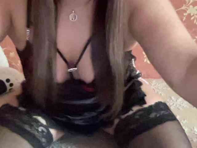 SweetStrawberry1 webcam