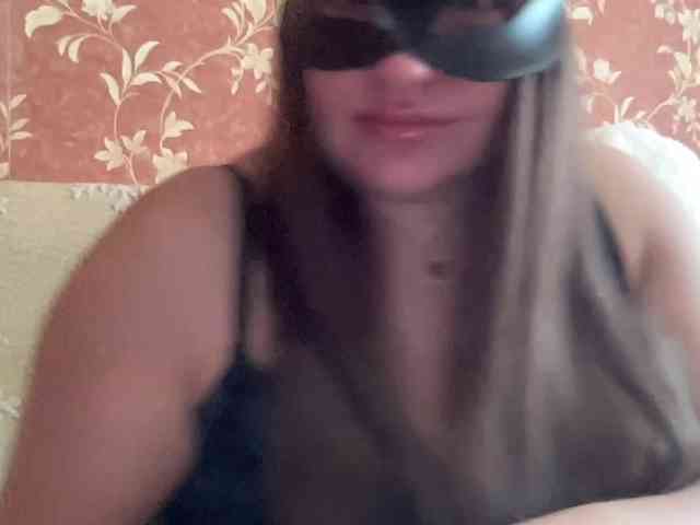 SweetStrawberry1 webcam