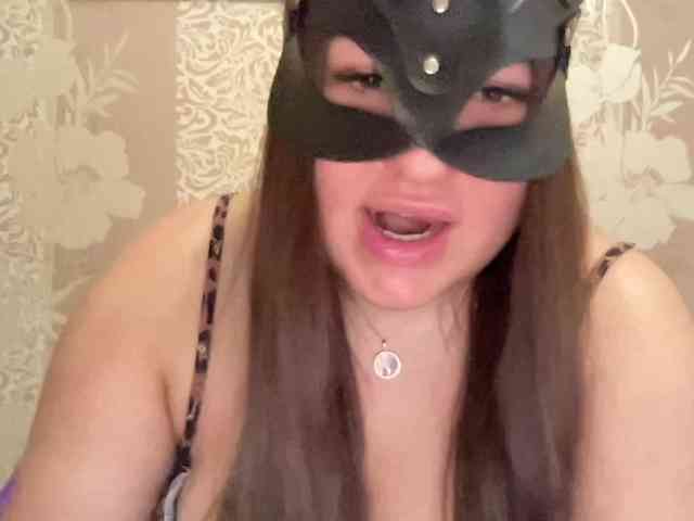 SweetStrawberry1 webcam