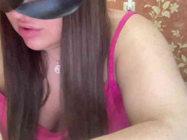 SweetStrawberry1 webcam
