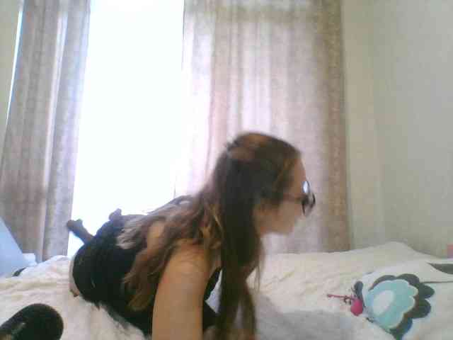 Yuliya333 webcam