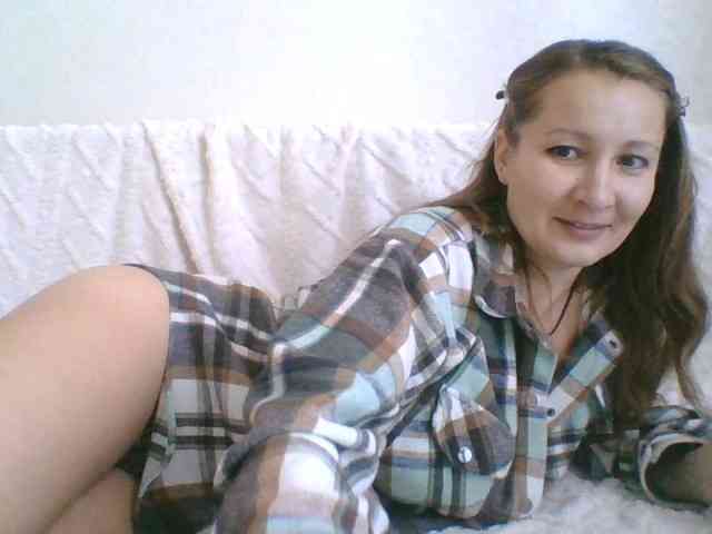 Yuliya333 webcam