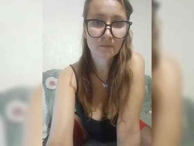 Yuliya333 webcam