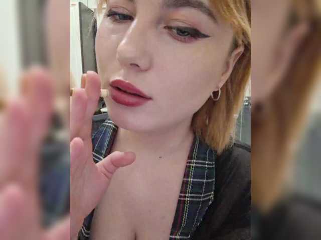 Vai a chattare su -Molly -Molly