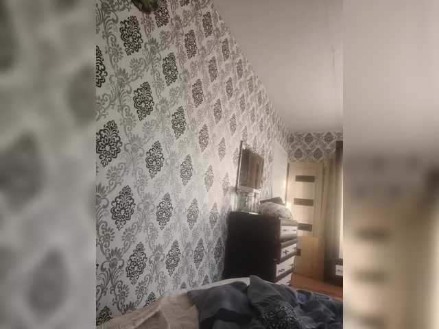 Entra en el chat con el modelo Lilitl Lilitl