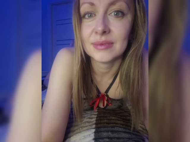 Entra en el chat con el modelo VCHELSIV VCHELSIV