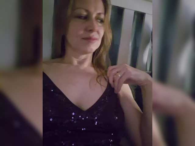 Entrez le videochat erotique avec le
modèle VCHELSIV VCHELSIV