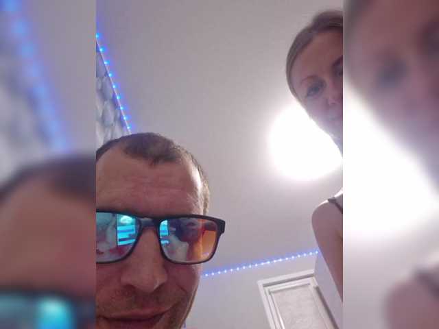 Entrez le videochat erotique avec le
modèle VCHELSIV VCHELSIV