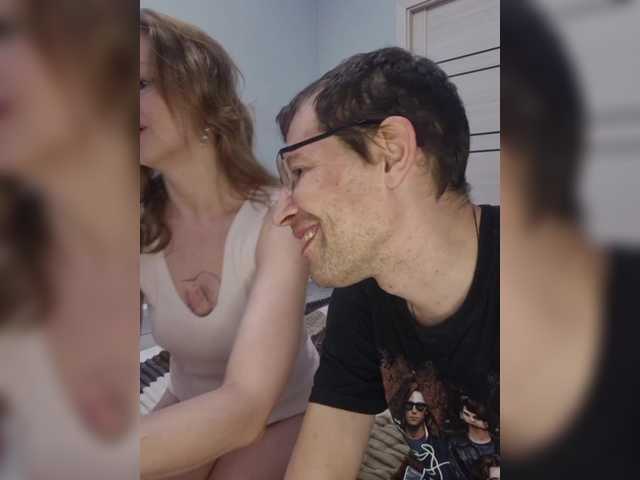 Entra en el chat con el modelo VCHELSIV VCHELSIV