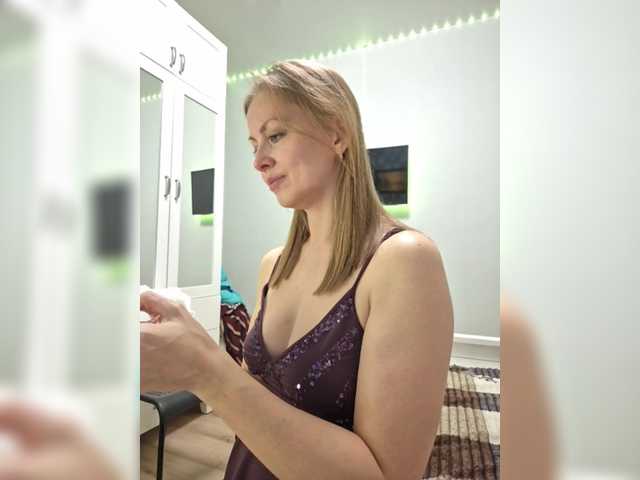 Entra en el chat con el modelo VCHELSIV VCHELSIV