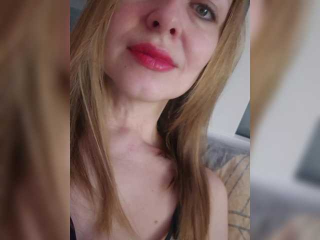 Gratis Live Sexcam mit VCHELSIV VCHELSIV