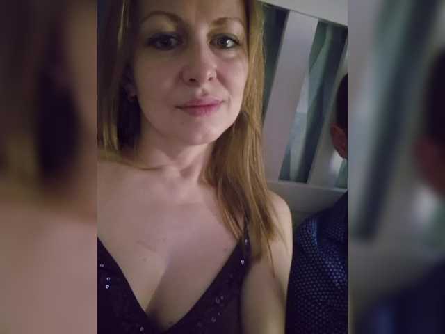 Entrez le videochat erotique avec le
modèle VCHELSIV VCHELSIV